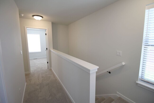 Building Photo - 2324 Lovie Ln