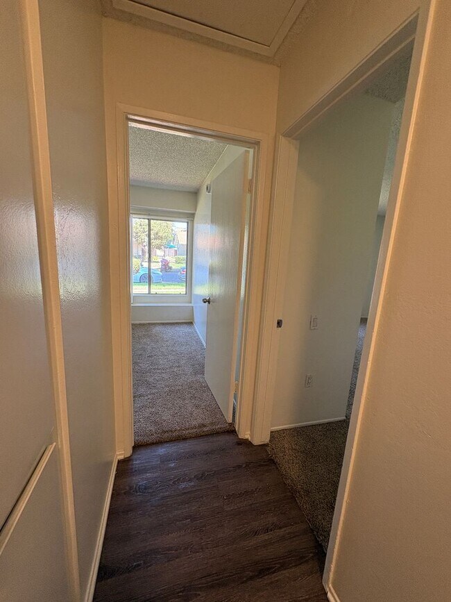 Building Photo - 2244 E Joana Dr