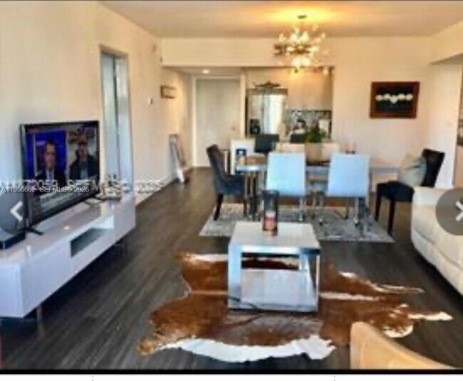 Building Photo - 11111 Biscayne Blvd