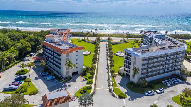 Building Photo - 2871 N Ocean Blvd