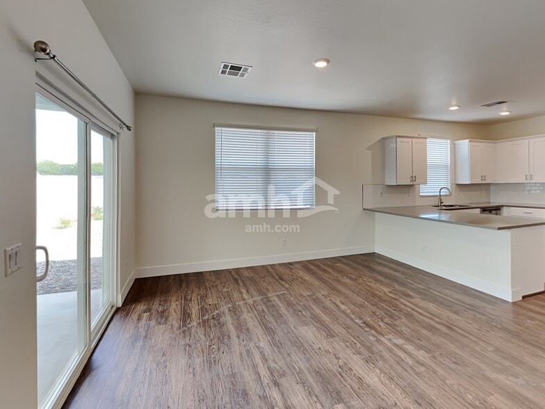 Building Photo - 21399 S 231st Way