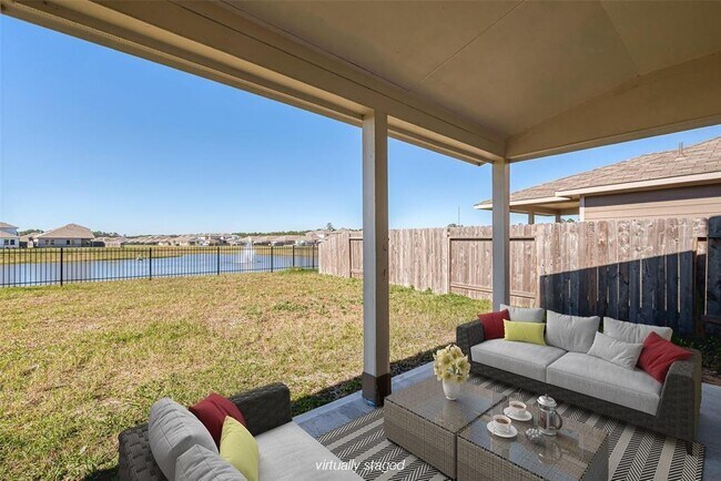 Building Photo - 14633 E Pine Heart Dr