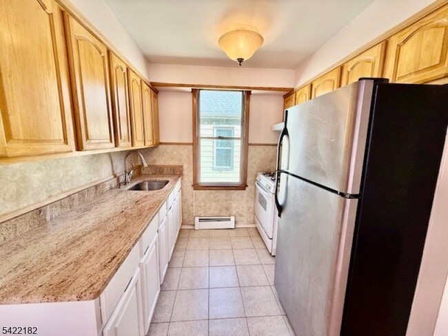 Building Photo - 46 Frances St