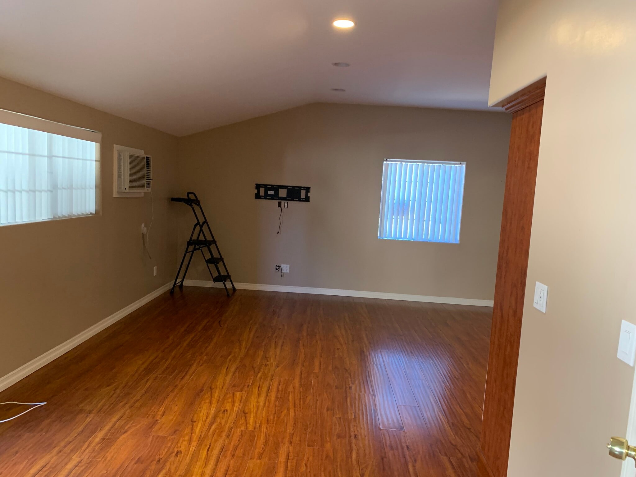 Building Photo - 7711 Sausalito Ave