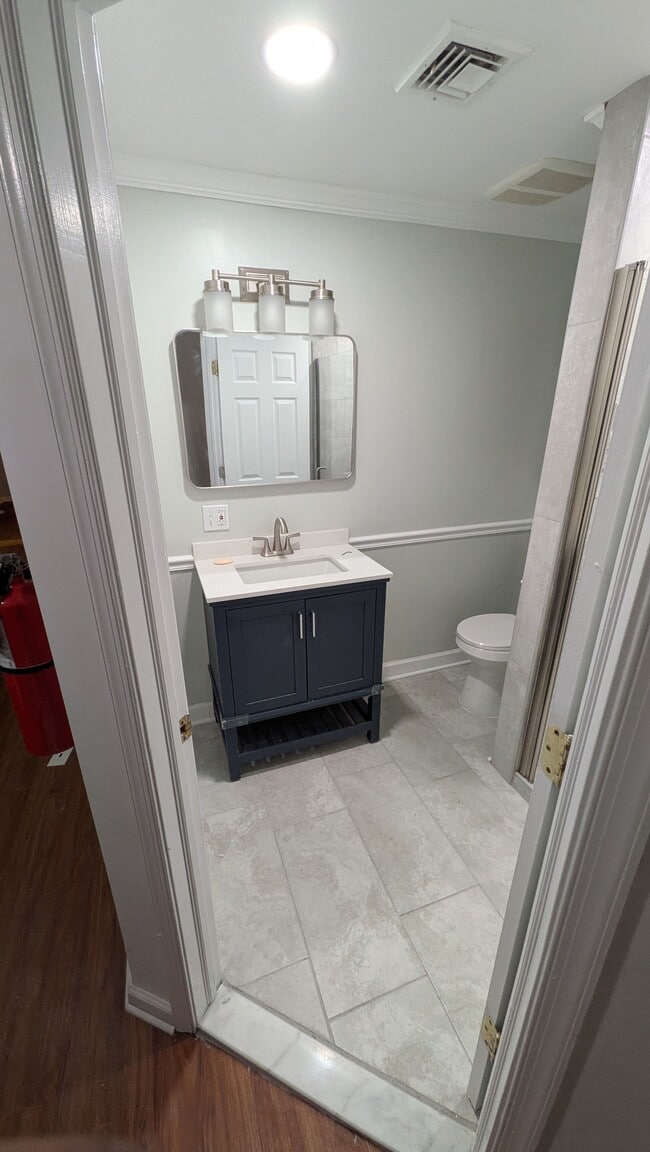 Building Photo - 167 Jerome Pl