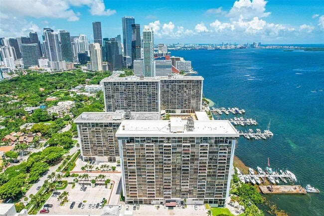 Building Photo - 1915 Brickell Ave