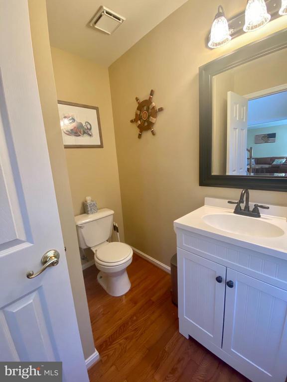 Building Photo - 64 Tavern Rd