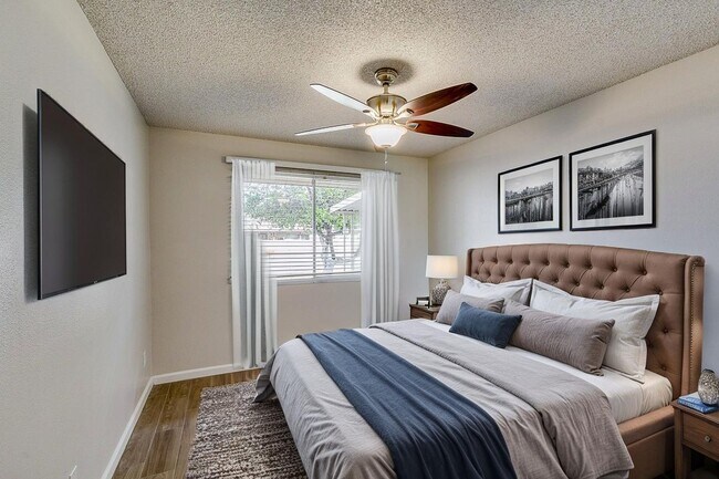 Building Photo - FULLY REMODELED 4 BEDROOM, 2 BATH HOME - M...