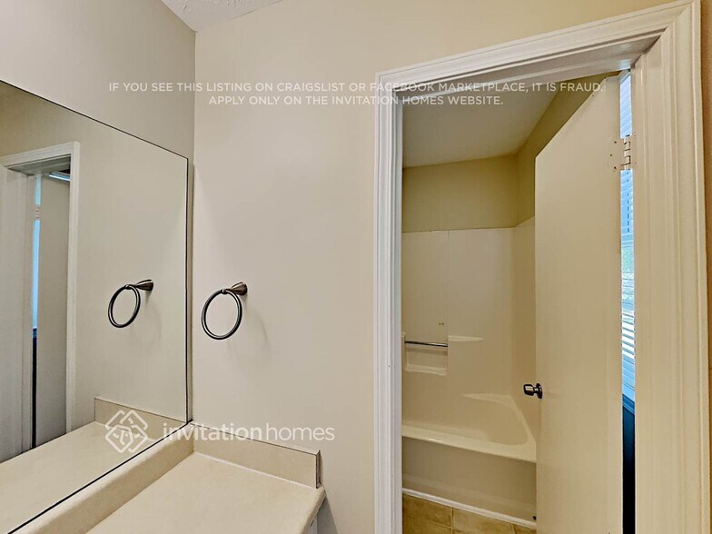 Building Photo - 2911 Oakwilde Ct