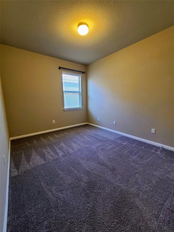 Building Photo - 826 Hot Spring Valley