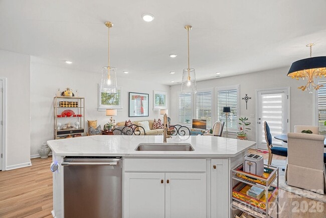 Building Photo - 420 Quartz Hl Wy