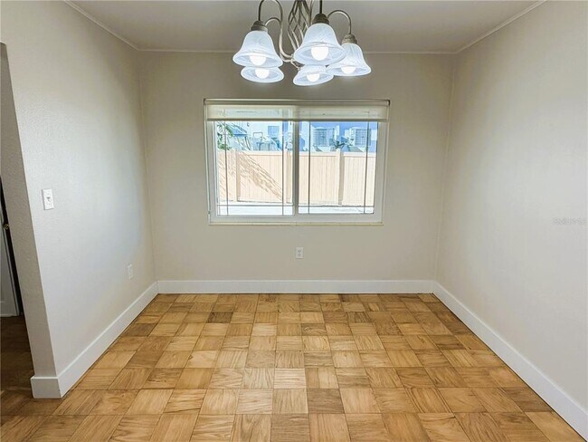 Building Photo - 4640 W Lamb Ave