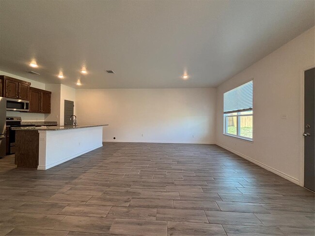 Building Photo - 8502 Trungle Rd
