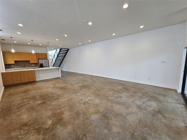 Building Photo - 4215 Roseland Ave