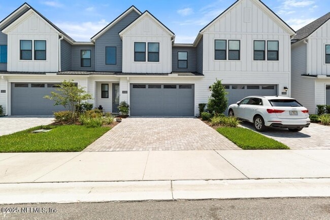 Primary Photo - 11408 Newtonian Blvd