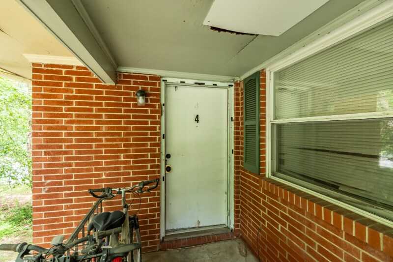 Building Photo - 2209 Morehead Ave