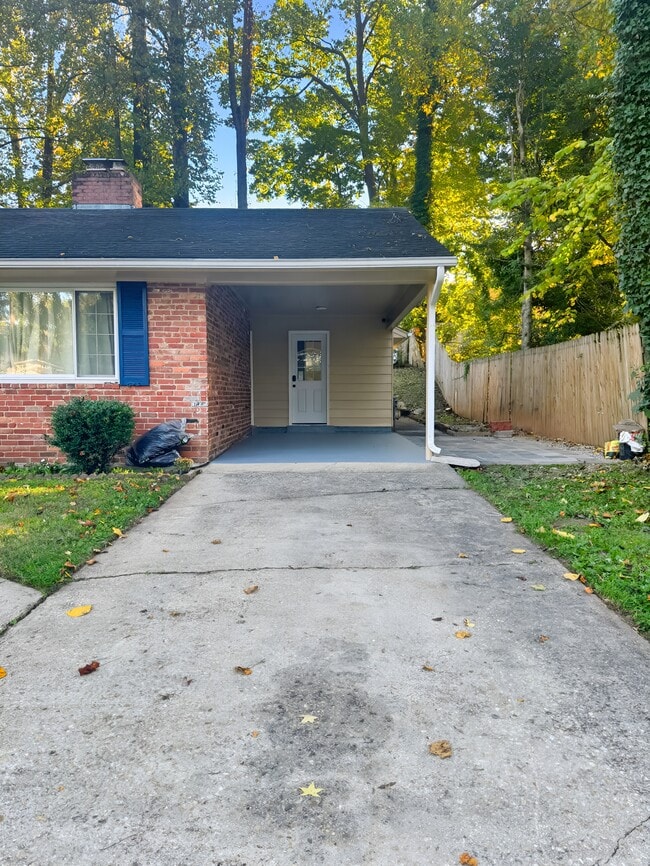 Building Photo - 7517 Murillo St