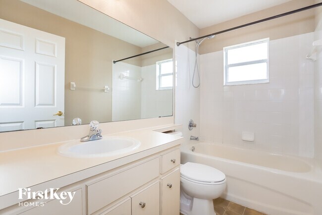 Building Photo - 4150 Baywater Pl