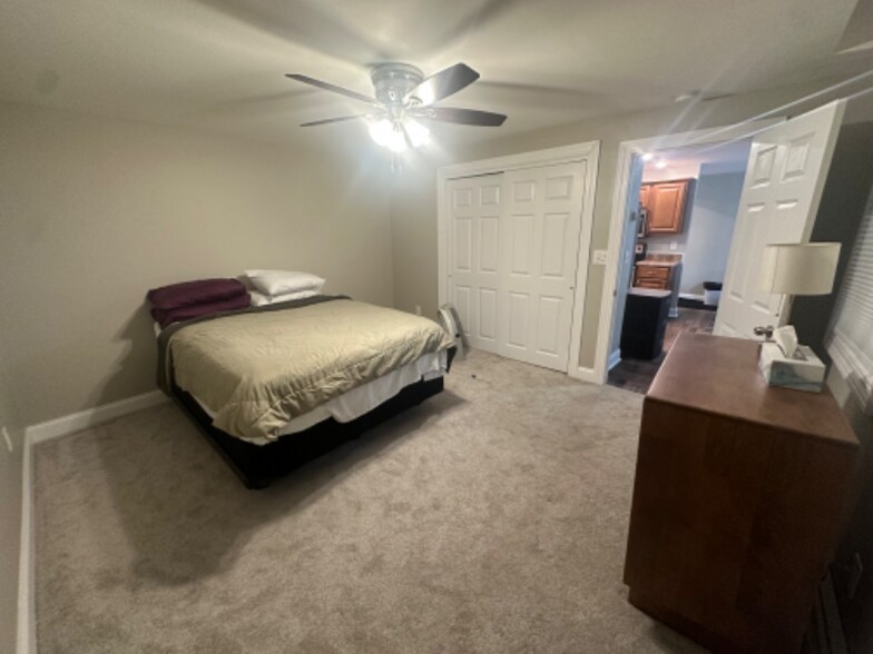 Building Photo - 49 Tappan St