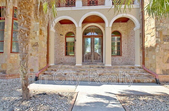 Building Photo - 250 Moss Creek Walk