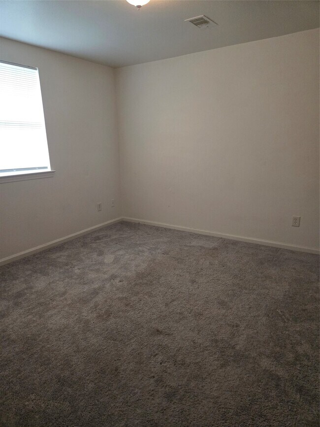 Building Photo - 4215 Ross Ave