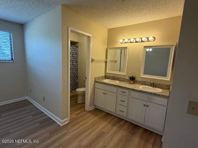 Building Photo - 5627 Pinebay Cir S