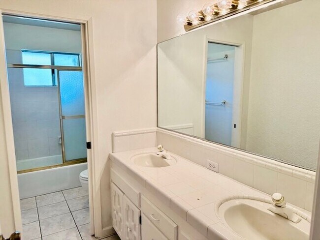 Building Photo - $3,300 Fowler & Shepherd, Solar & Swimming...