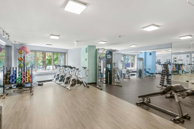 Building Photo - 1340 N Lake Shore Dr