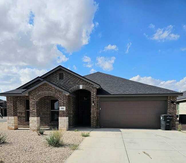 Primary Photo - 301 Panhandle Dr