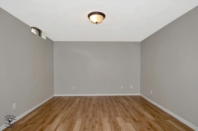 Building Photo - 30W181 Foxboro Ct