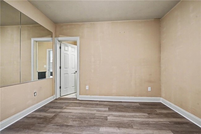 Building Photo - 4026 Palisades Main