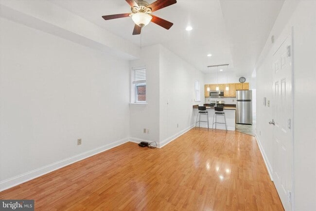 Primary Photo - 2522-24 S Broad St