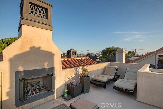 Building Photo - 613 Begonia Ave