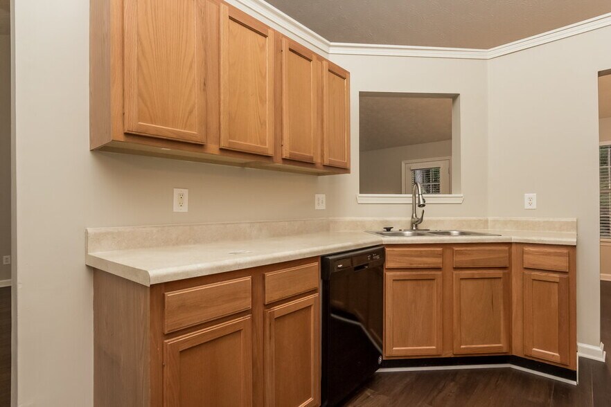 Building Photo - 2350 Larpent Ct