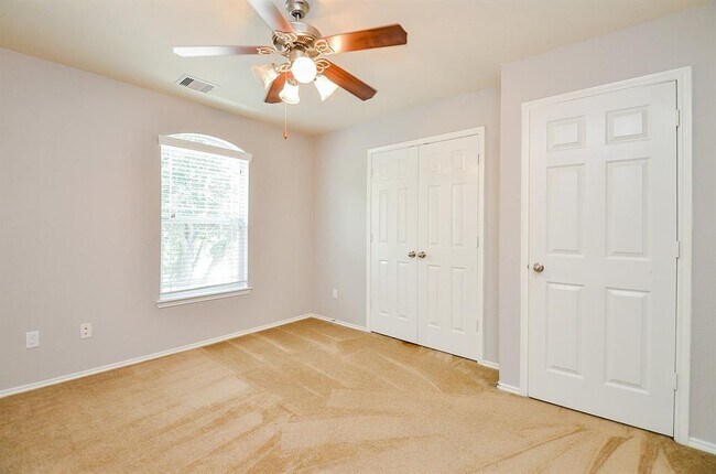 Building Photo - 25418 Lockspur Dr