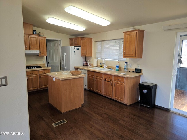 Building Photo - 18415 S Henry Coe Rd