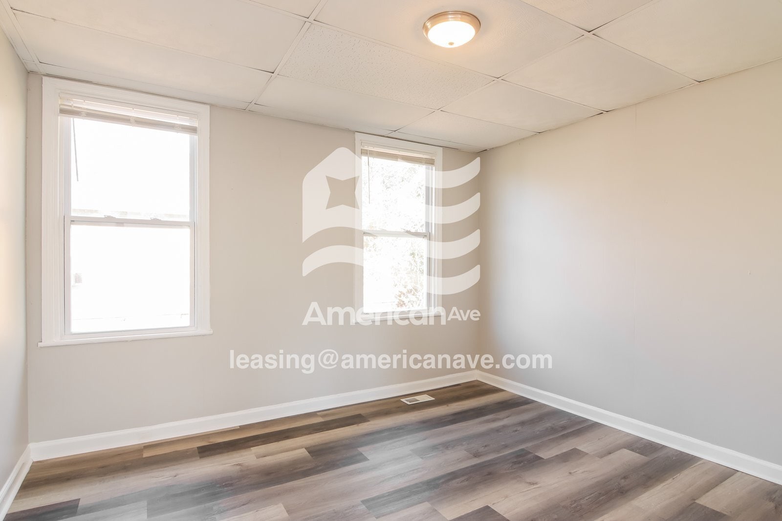 Building Photo - 605 S Lee St