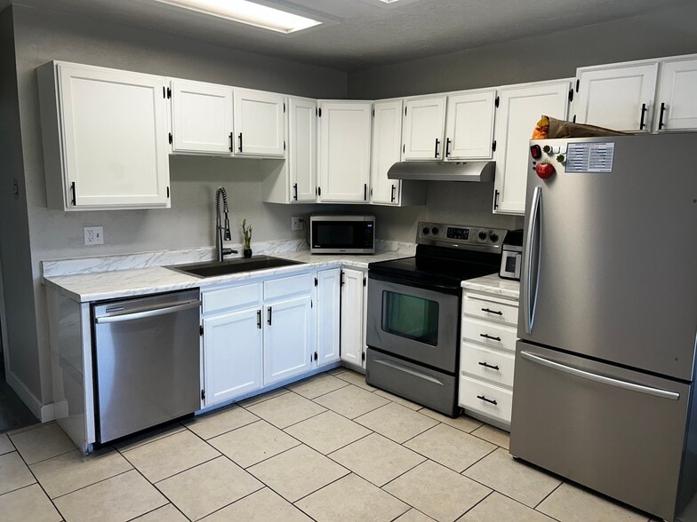 Building Photo - 3679 S 2200 W
