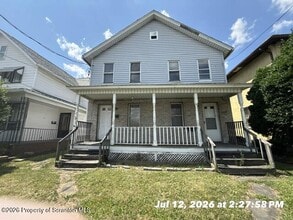 Building Photo - 1427 N Main Ave