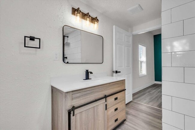 Building Photo - 3101 N 15th St