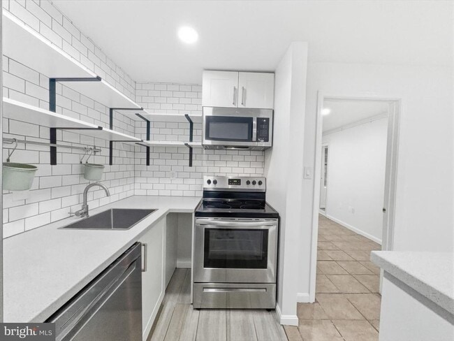 Building Photo - 1813 8th St NW