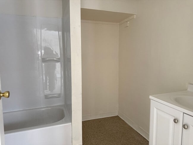 Building Photo - 85-87-87 Pullman Ave