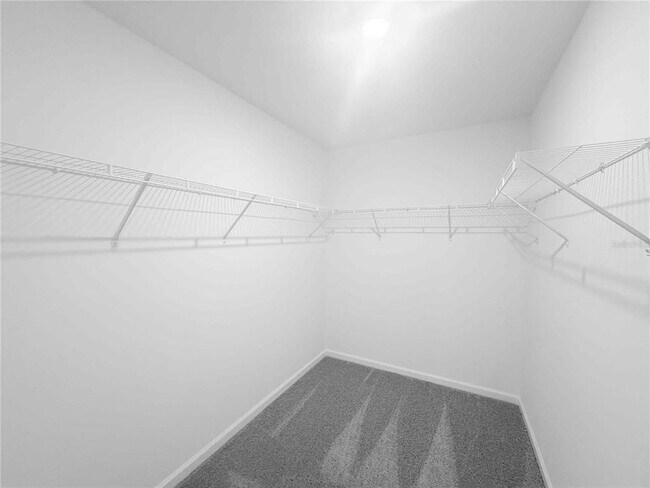 Building Photo - 6158 Daerr Rdg St