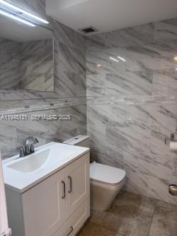 Building Photo - 16740 NE 9th Ave