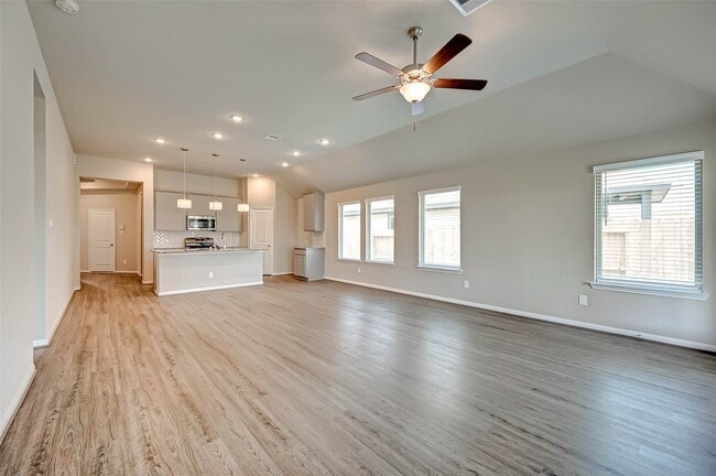 Building Photo - 24010 Barnett Overlook