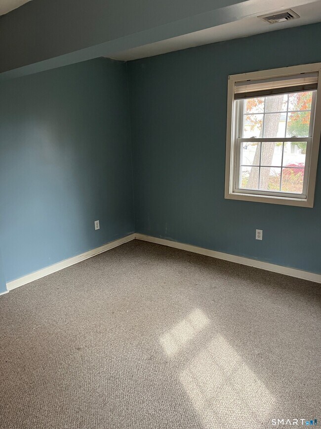 Building Photo - 146 Beebe Farms Rd