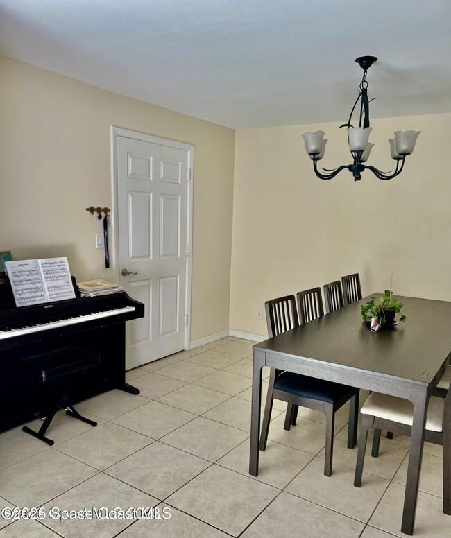 Building Photo - 8707 Bay Ct