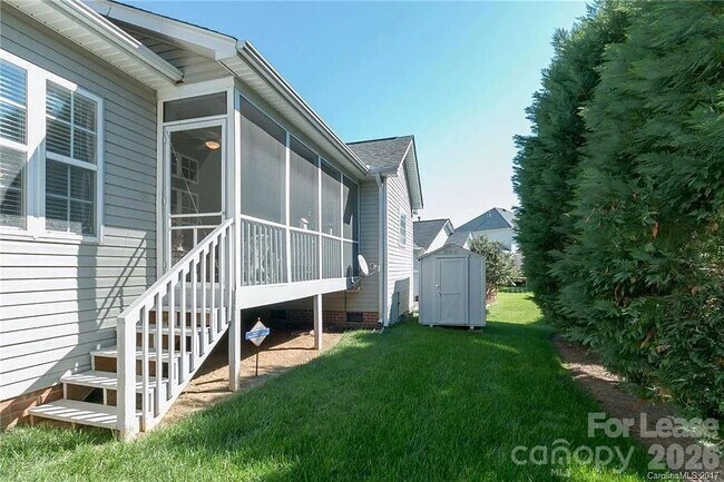 Building Photo - 20309 Northport Dr