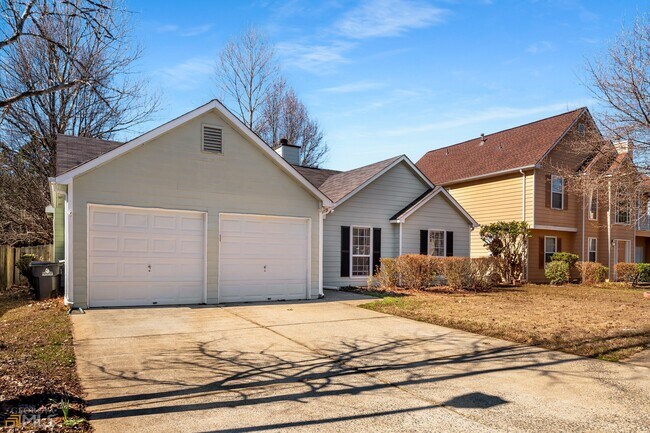 Building Photo - 4209 Zephyrhills Dr