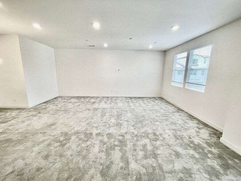 Building Photo - 9893 Bria Ln